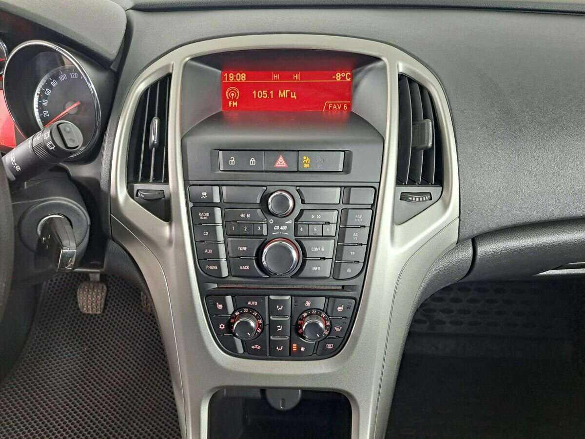 Opel Astra 2011 года с пробегом. Фото: #11