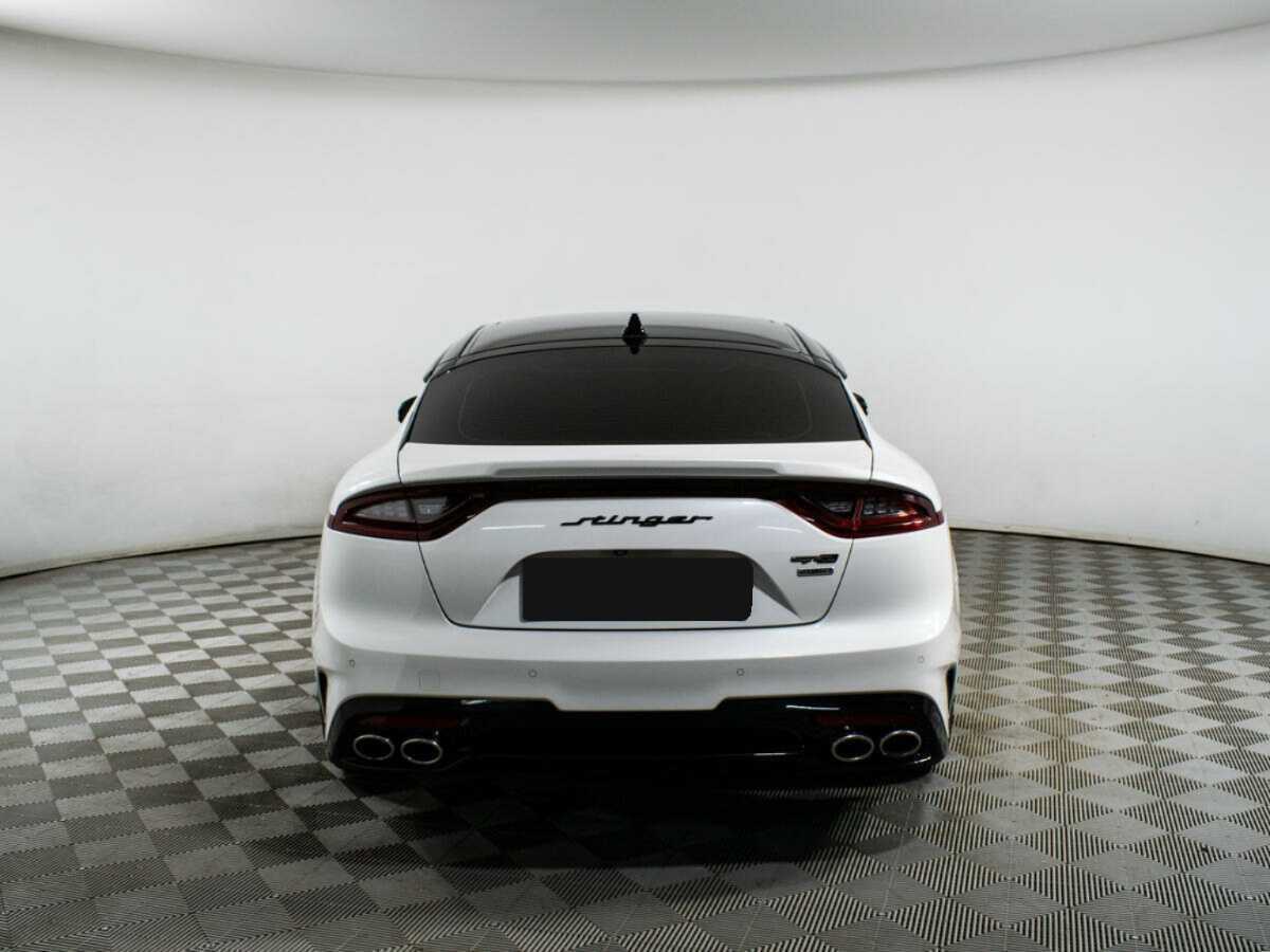 Kia Stinger 2018 года с пробегом. Фото: #5