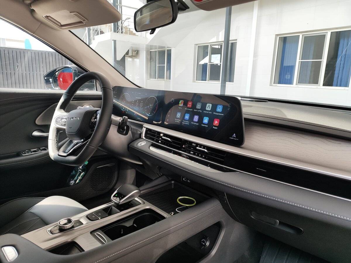 Chery Arrizo 8 2024 года с пробегом. Фото: #5