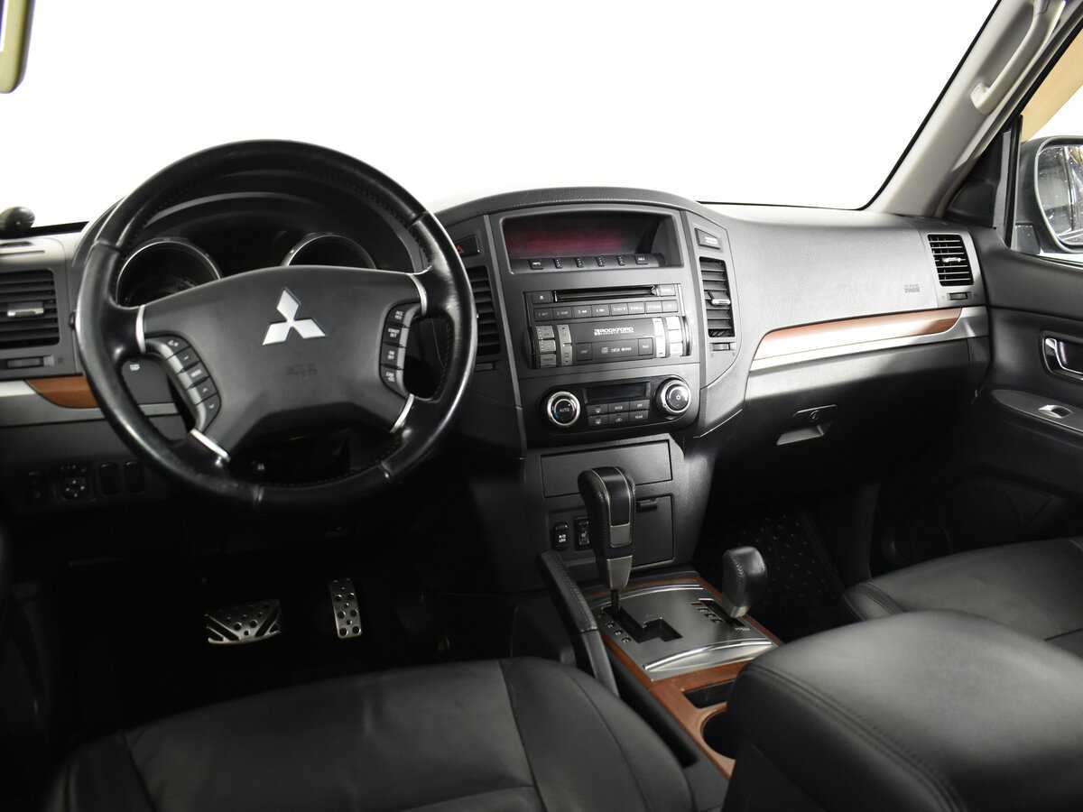 Mitsubishi Pajero 2007 года с пробегом. Фото: #10
