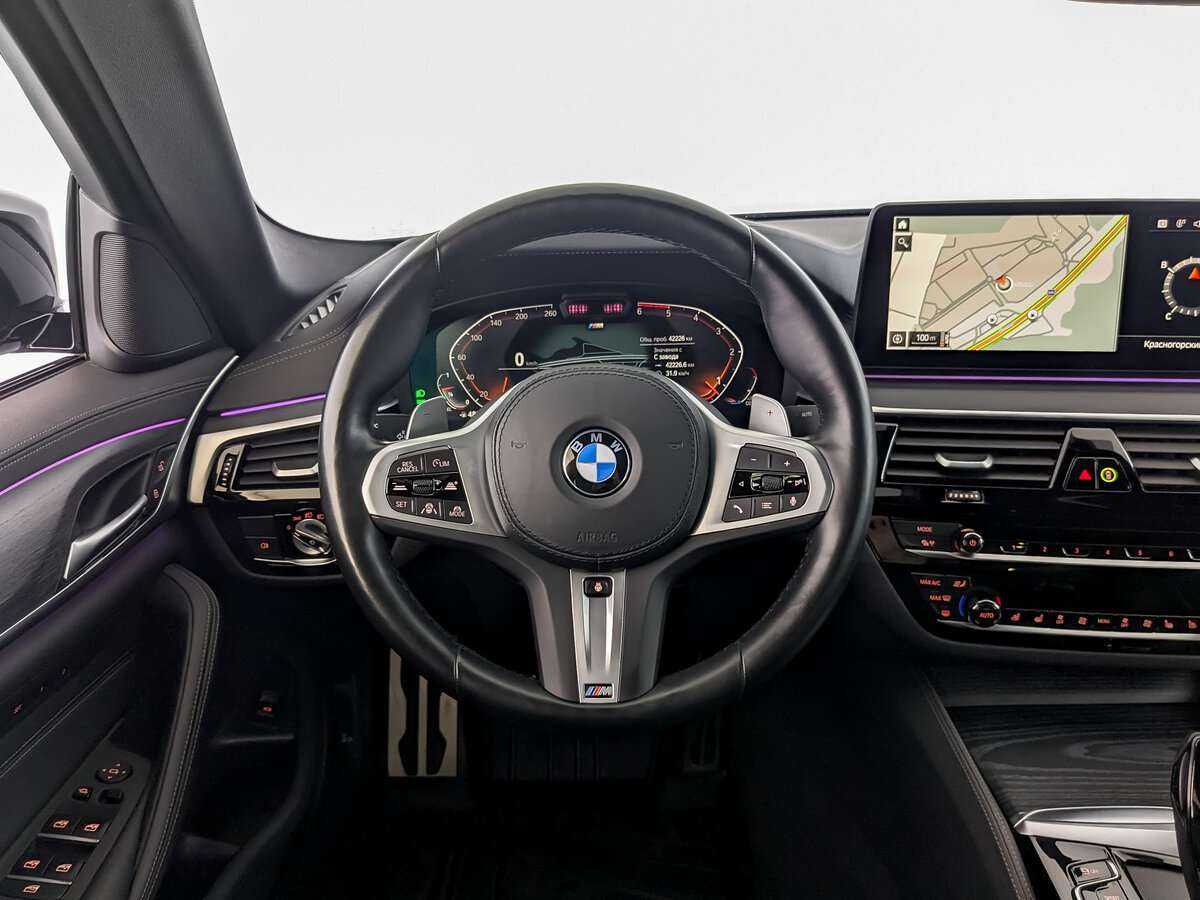 BMW 5 серии 2021 года с пробегом. Фото: #13