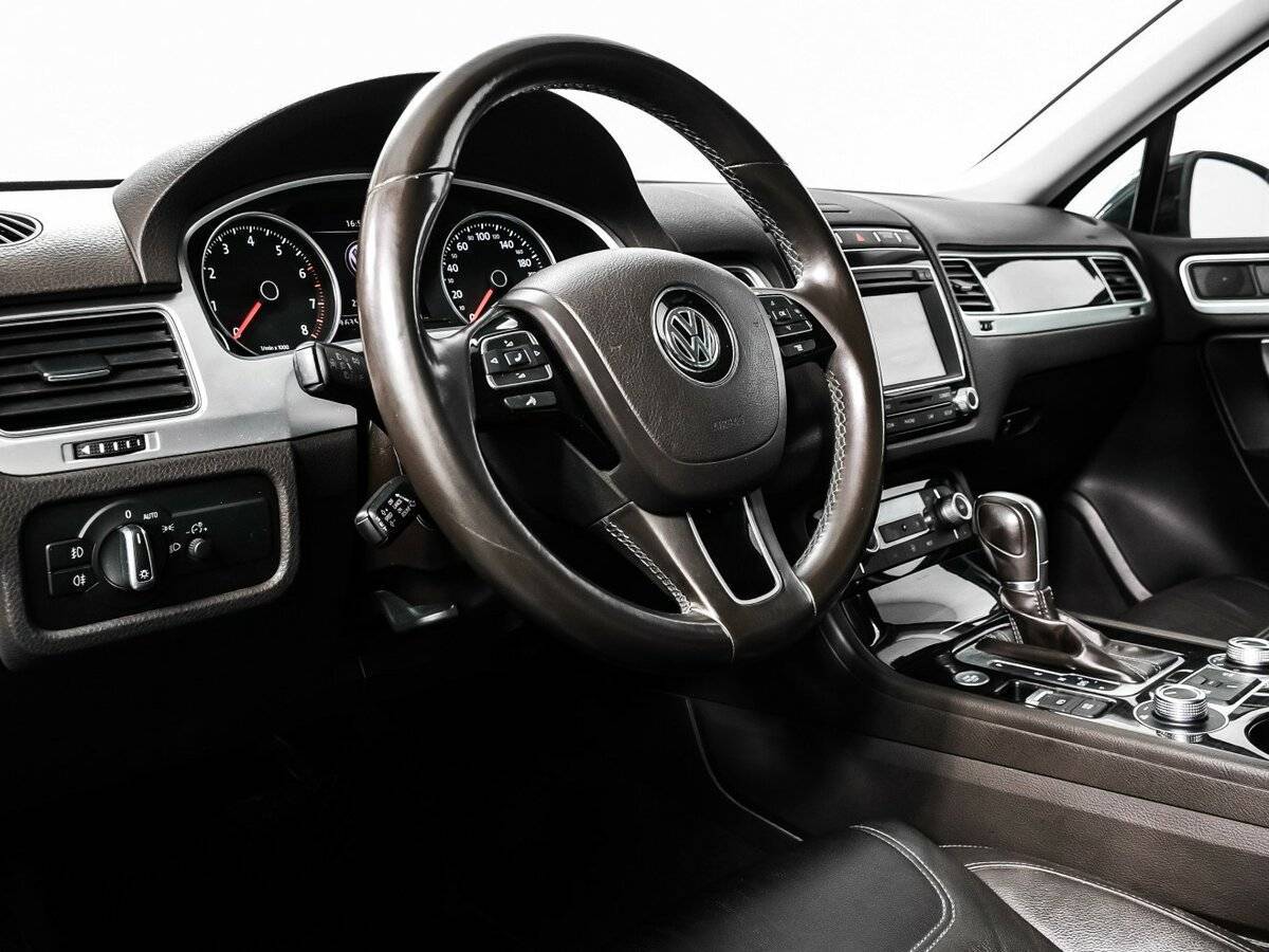 Volkswagen Touareg 2015 года с пробегом. Фото: #11