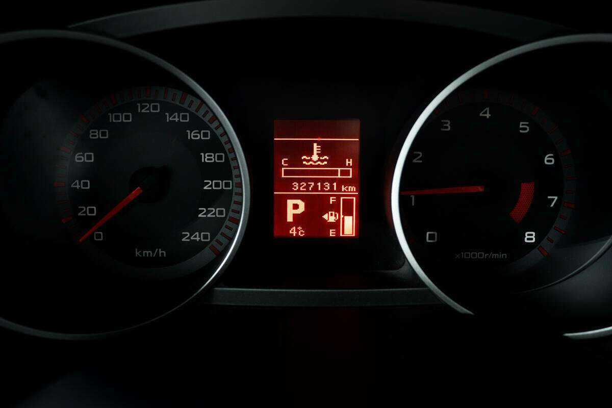 Mitsubishi Outlander 2008 года с пробегом. Фото: #9