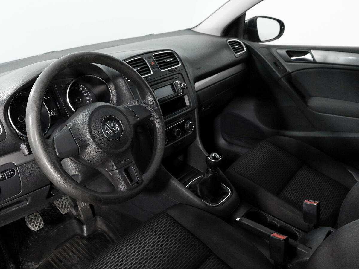 Volkswagen Golf 2009 года с пробегом. Фото: #7
