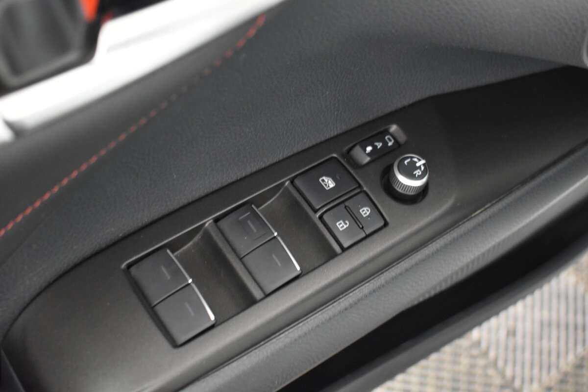 Toyota Camry 2021 года с пробегом. Фото: #6