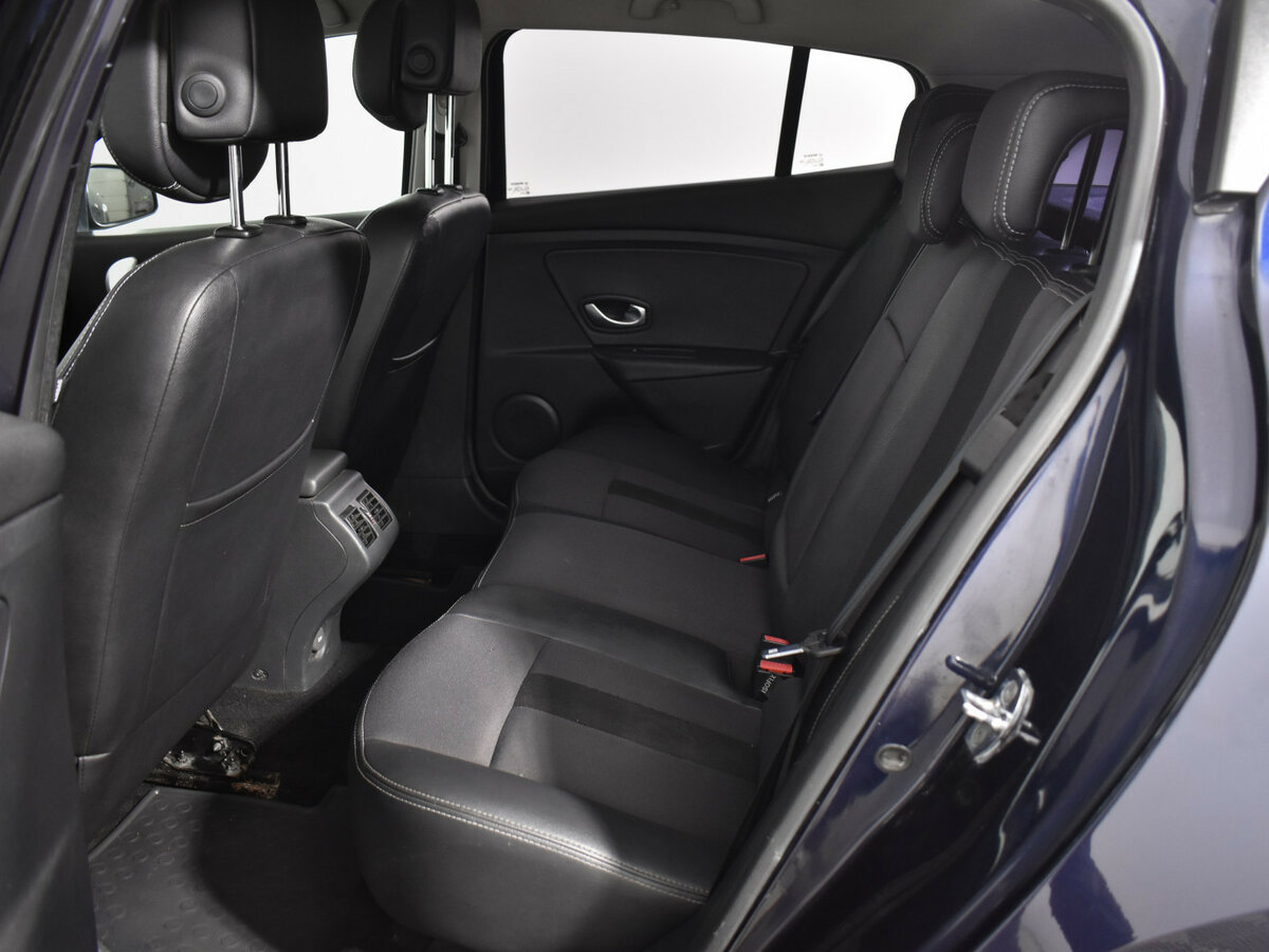 Renault Megane 2010 года с пробегом. Фото: #11