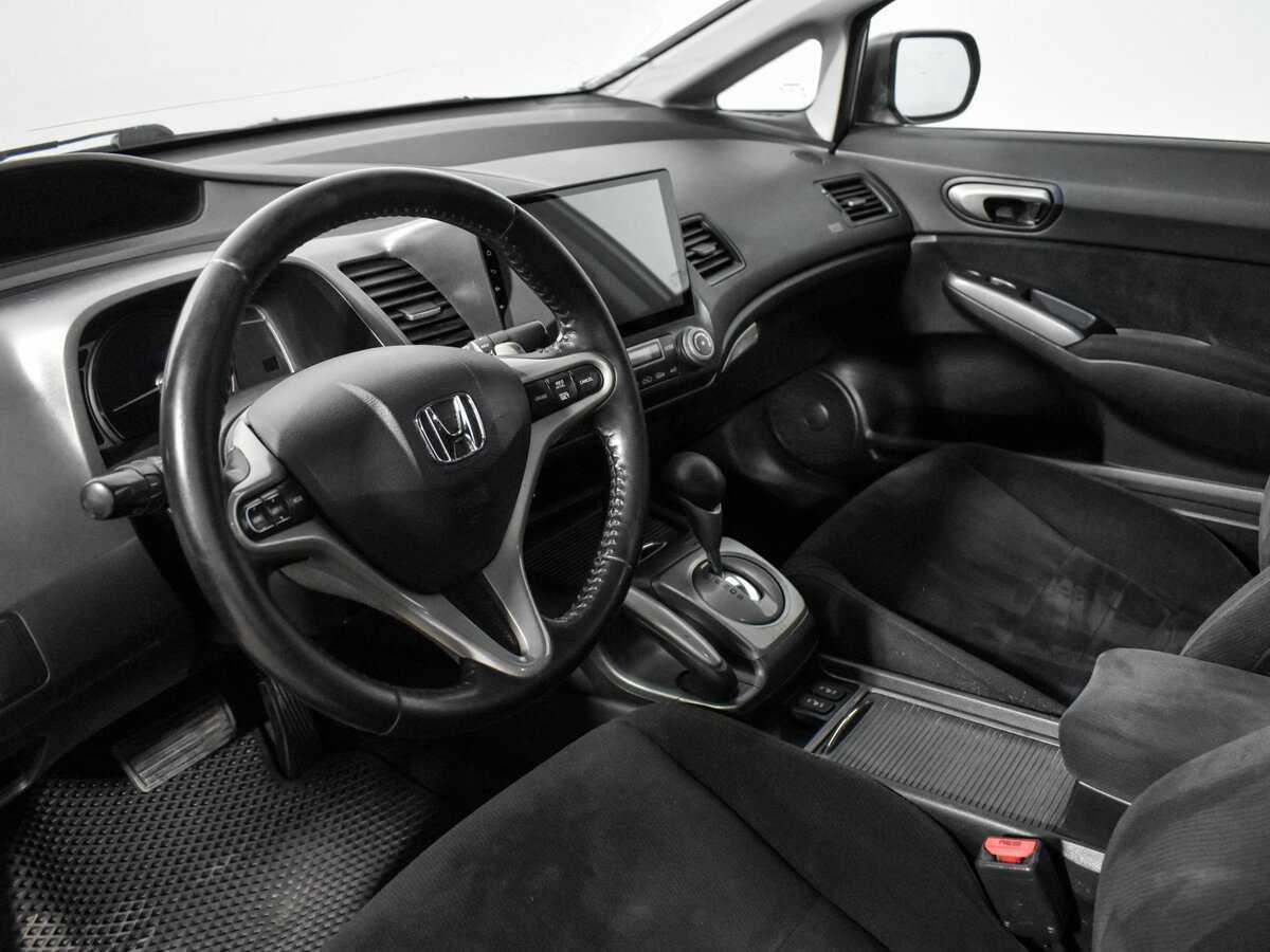 Honda Civic 2008 года с пробегом. Фото: #7