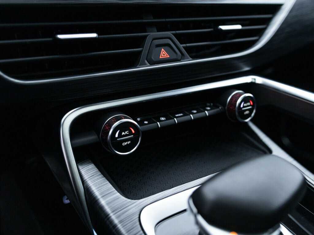 Geely Tugella 2021 года с пробегом. Фото: #31