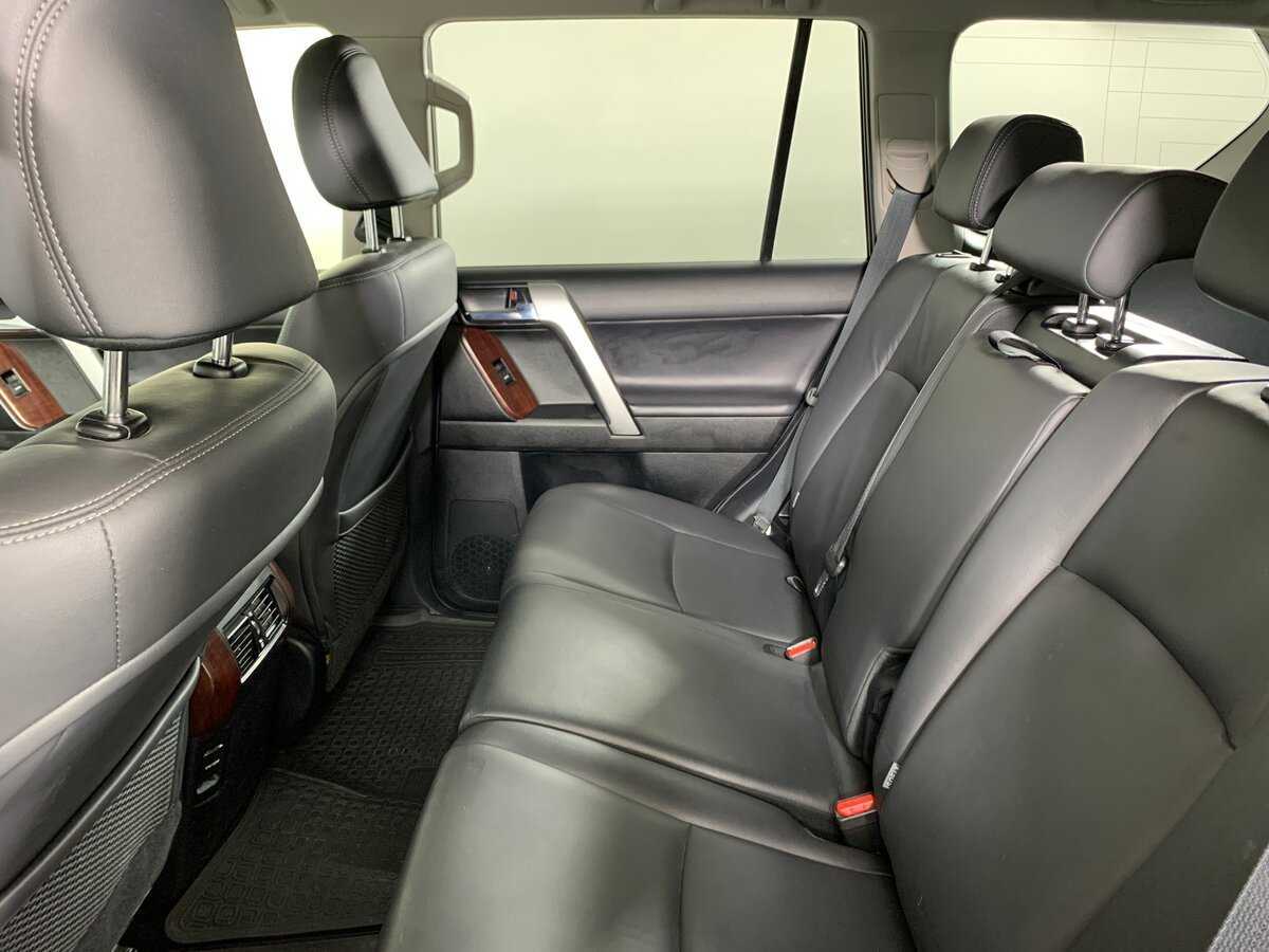 Toyota Land Cruiser Prado 2015 года с пробегом. Фото: #18