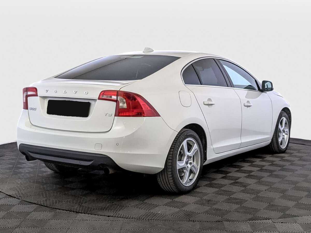 Volvo S60 2012 года с пробегом. Фото: #4