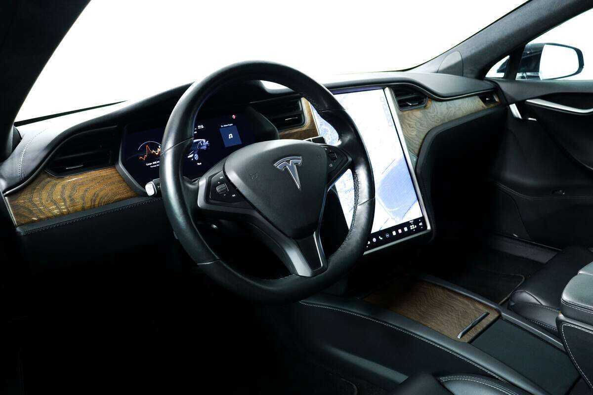 Tesla Model S 2020 года с пробегом. Фото: #12