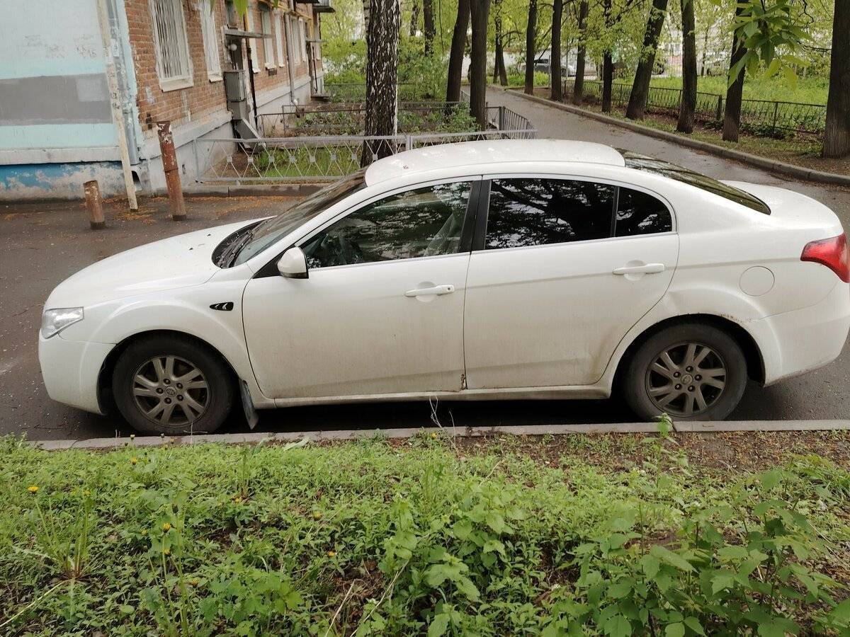 FAW Besturn B50 2012 года с пробегом. Фото: #3