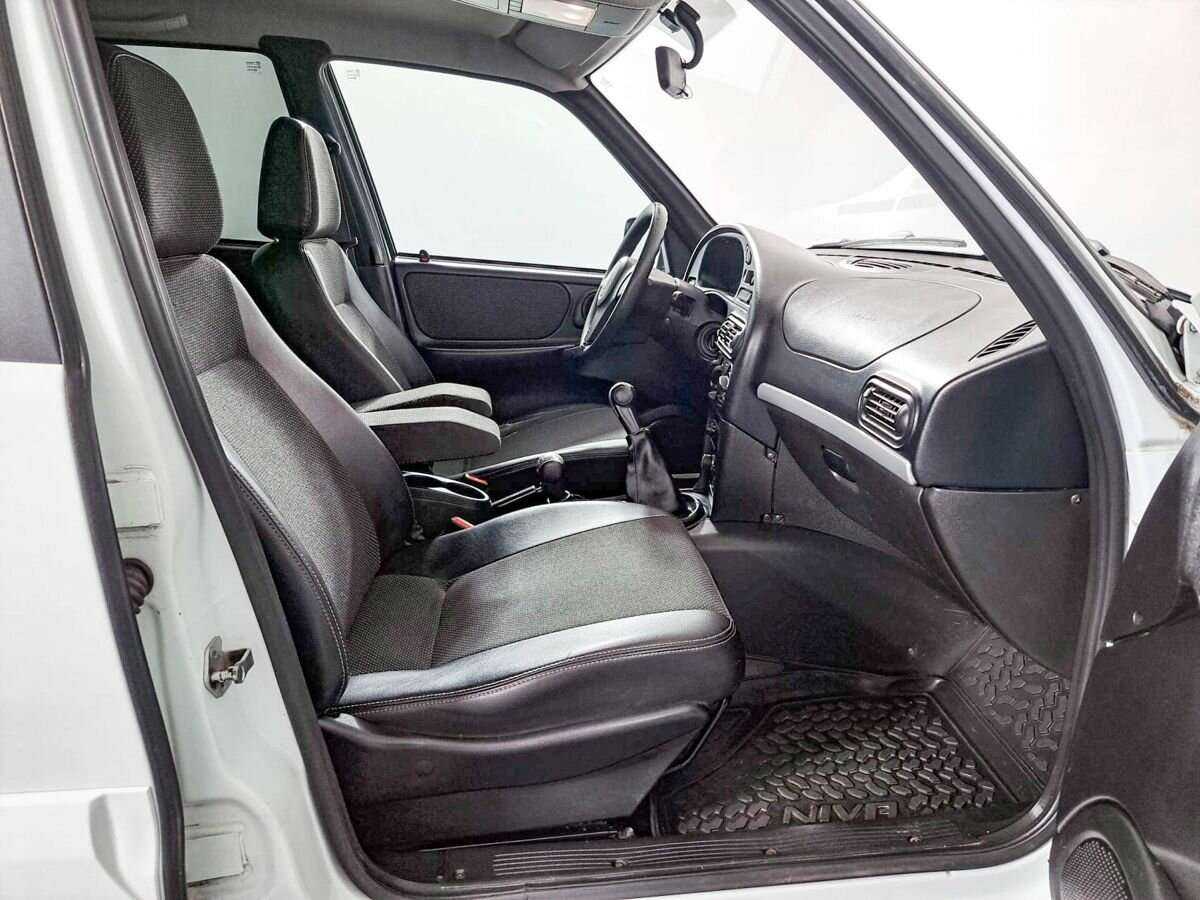 Chevrolet Niva 2013 года с пробегом. Фото: #8