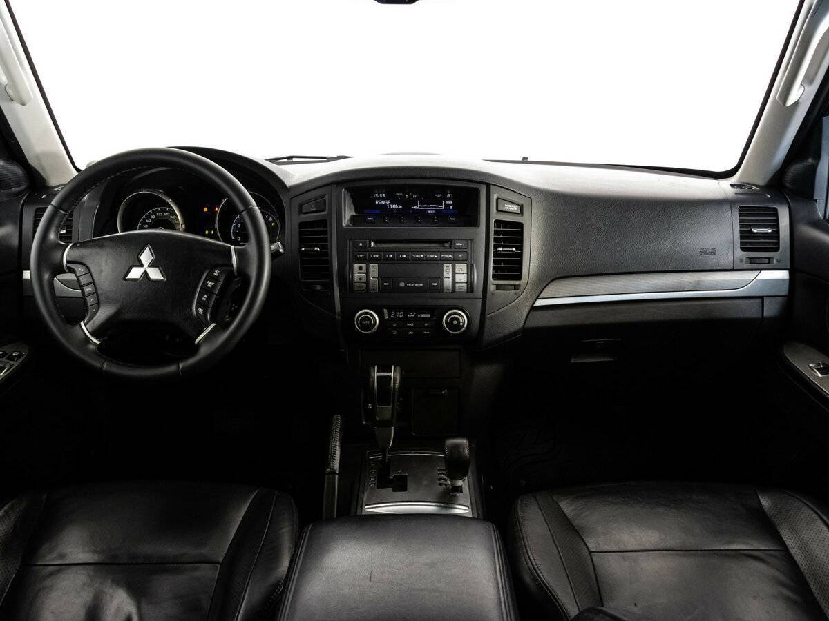 Mitsubishi Pajero 2011 года с пробегом. Фото: #6