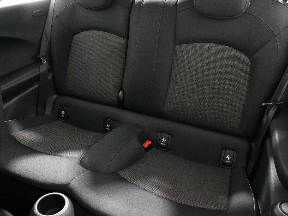Mini Hatch 2018 года с пробегом. Фото: #10