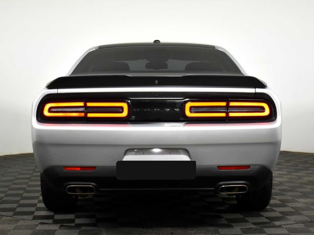 Dodge Challenger 2020 года с пробегом. Фото: #4