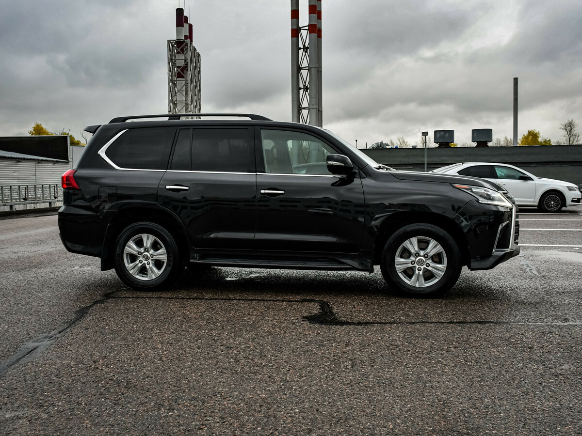 Lexus LX 2016 года с пробегом. Фото: #3