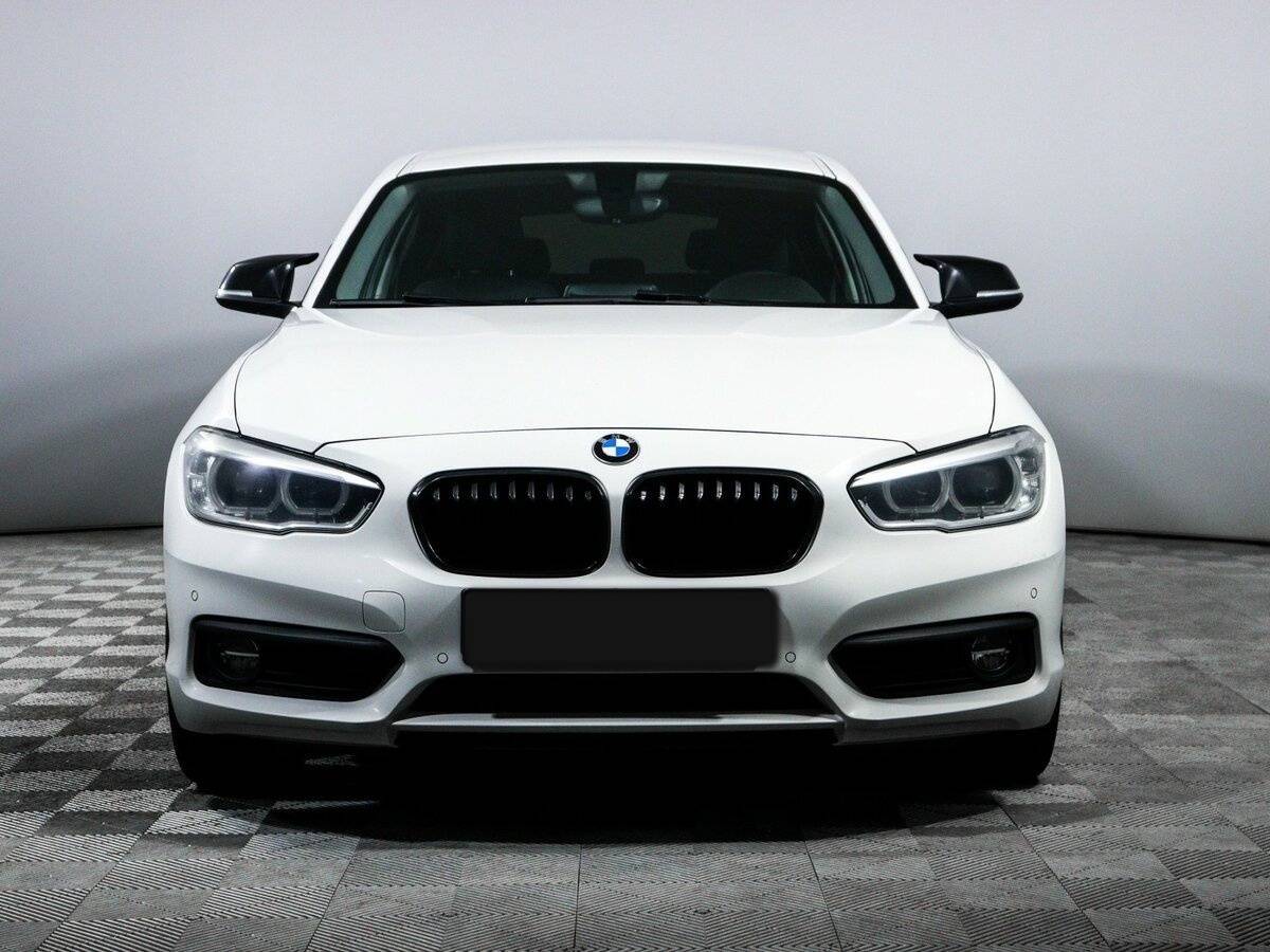 BMW 1 серии 2017 года с пробегом. Фото: #1