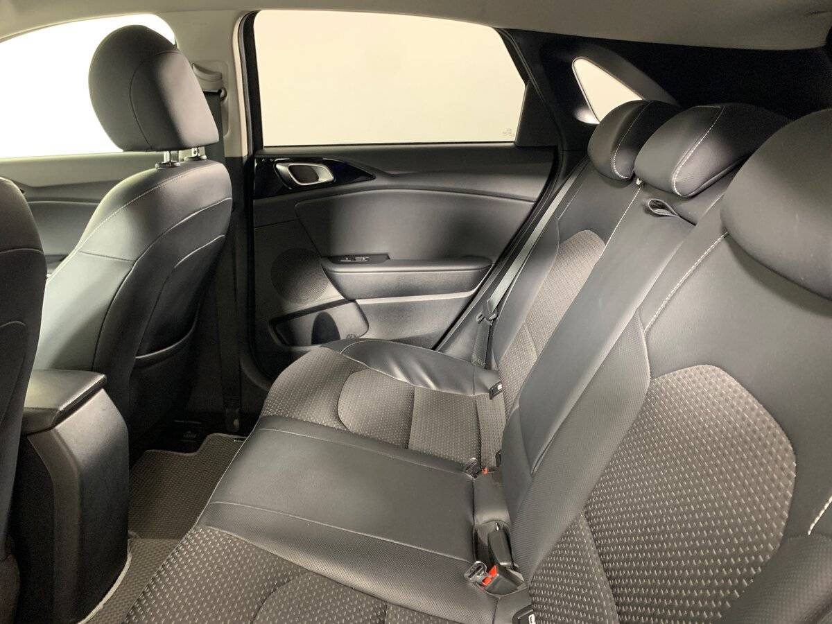Kia Ceed 2019 года с пробегом. Фото: #17