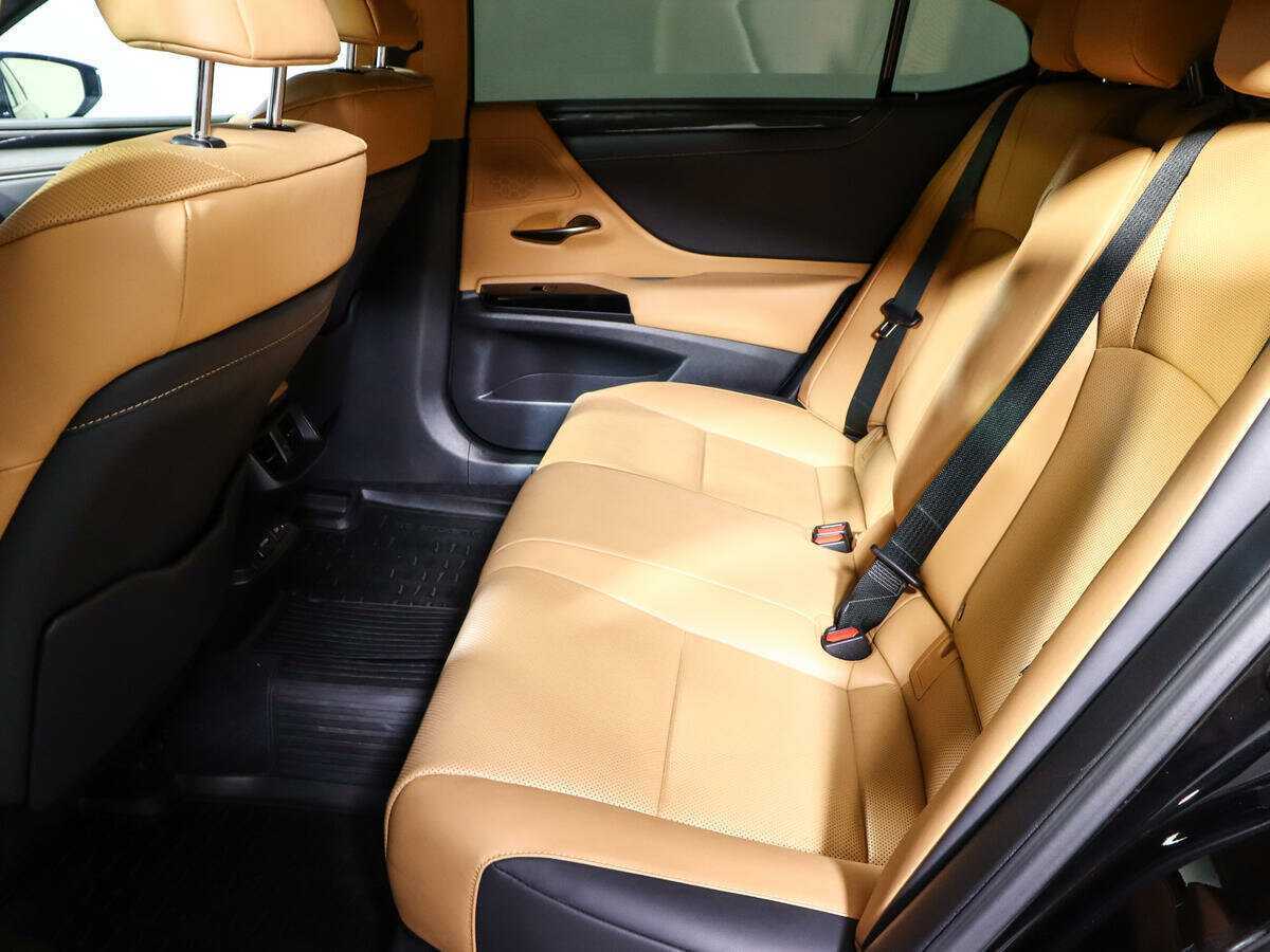 Lexus ES 2021 года с пробегом. Фото: #8