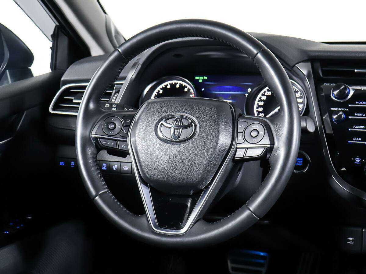 Toyota Camry 2019 года с пробегом. Фото: #11