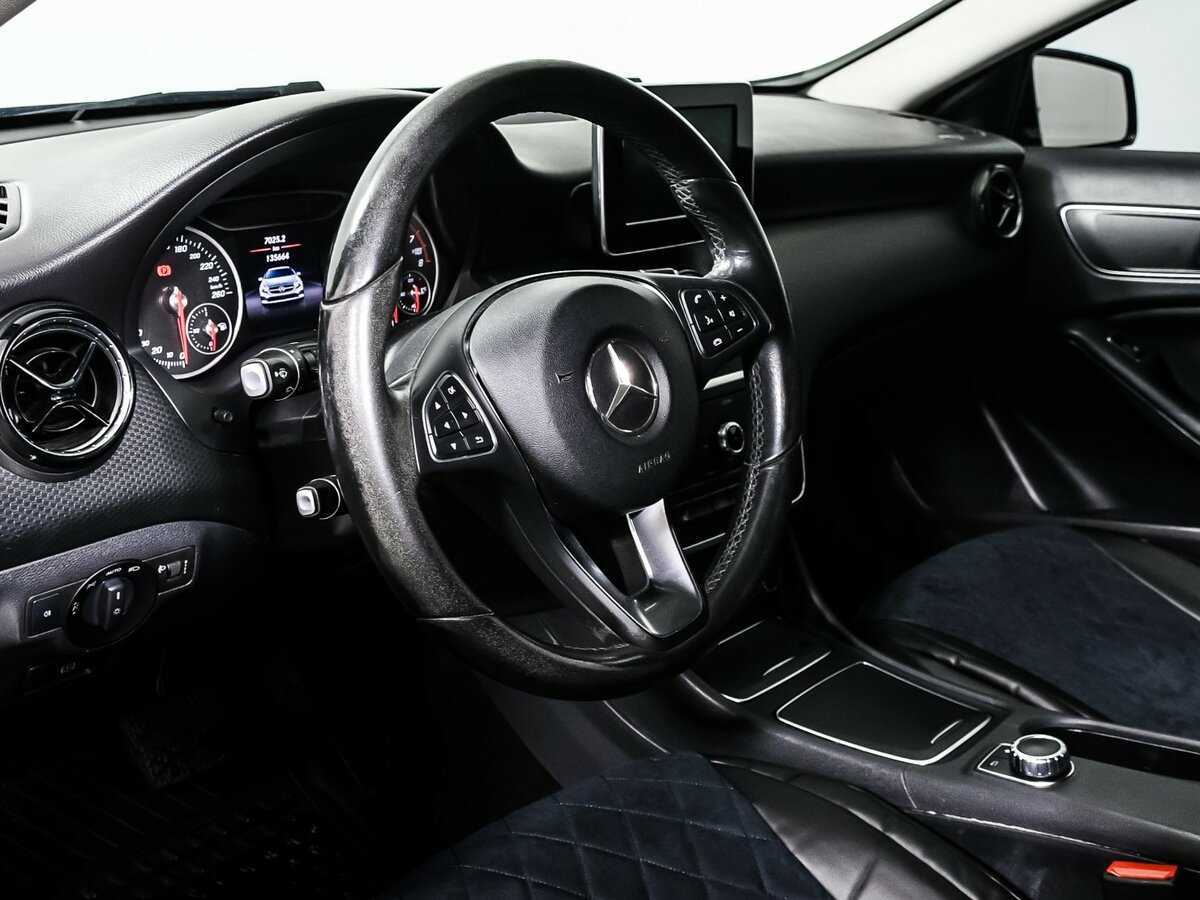 Mercedes-Benz A-Класс 2017 года с пробегом. Фото: #11