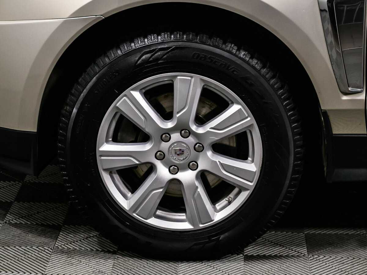 Cadillac SRX 2013 года с пробегом. Фото: #14