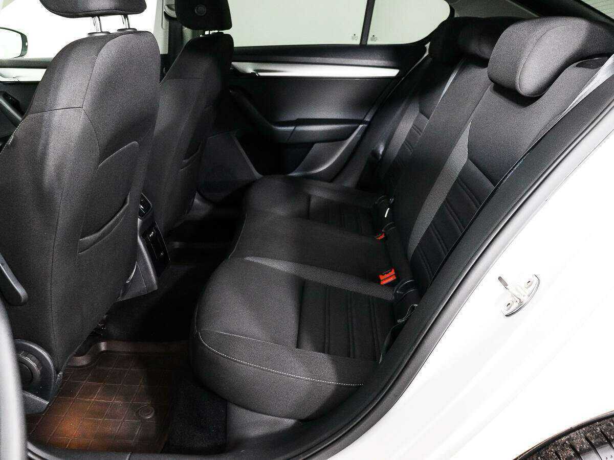 Skoda Octavia 2020 года с пробегом. Фото: #9