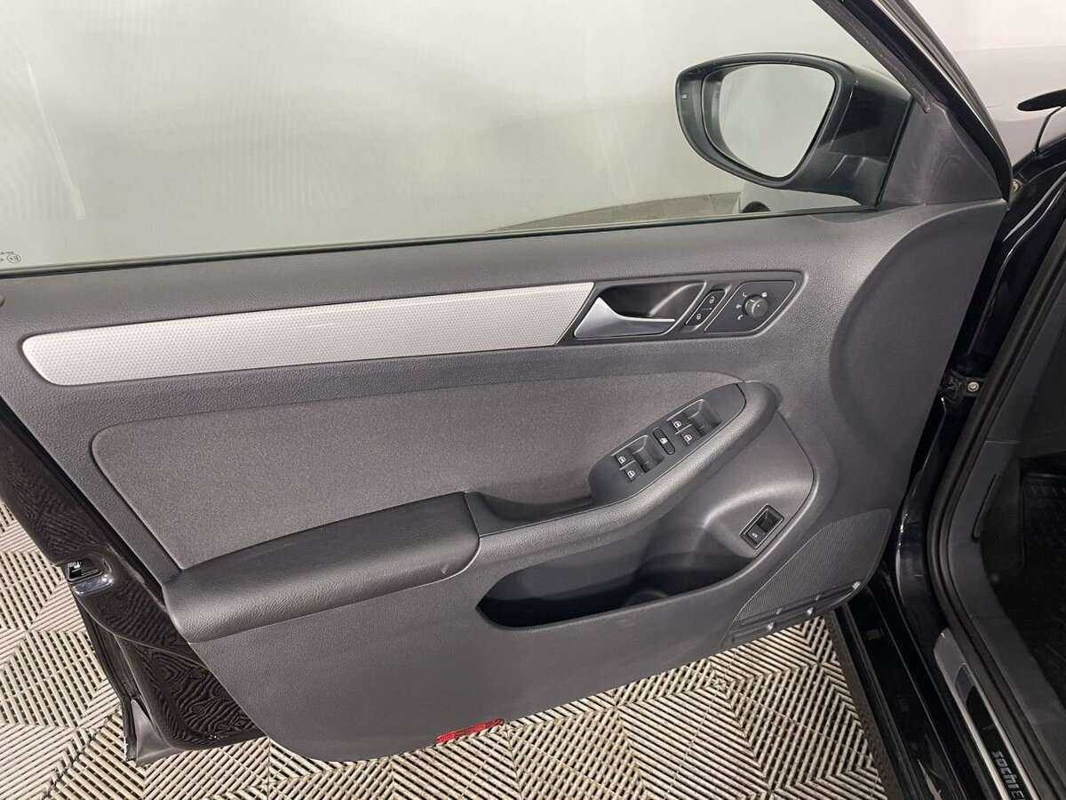 Volkswagen Jetta 2013 года с пробегом. Фото: #7