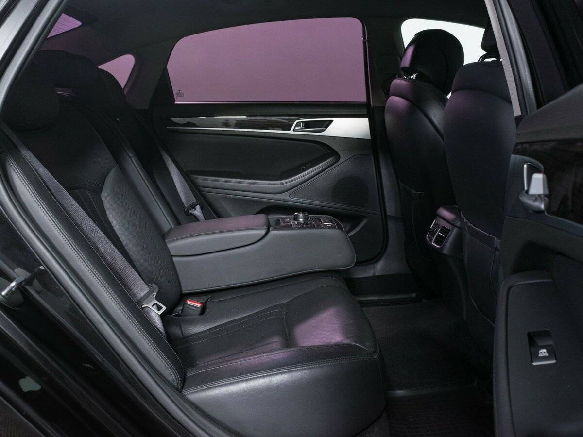 Genesis G80 2017 года с пробегом. Фото: #11