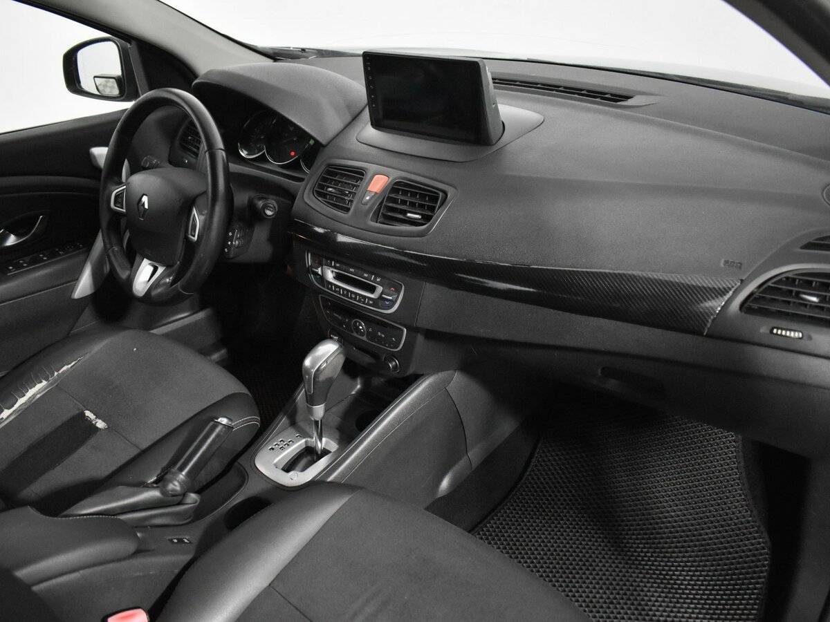 Renault Fluence 2011 года с пробегом. Фото: #11