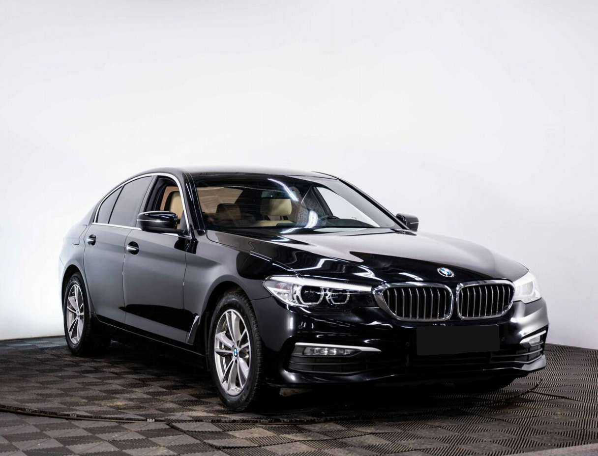 BMW 5 серии 2018 года с пробегом. Фото: #2