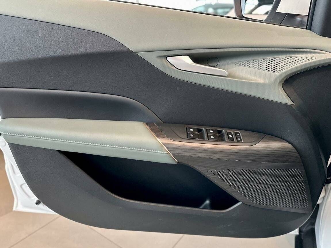 Changan Lamore 2023 года с пробегом. Фото: #8