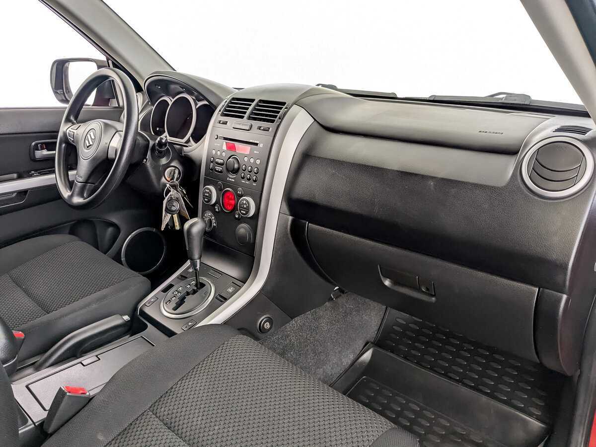 Suzuki Grand Vitara 2010 года с пробегом. Фото: #10