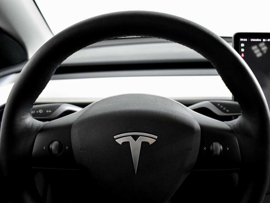 Tesla Model Y 2022 года с пробегом. Фото: #18