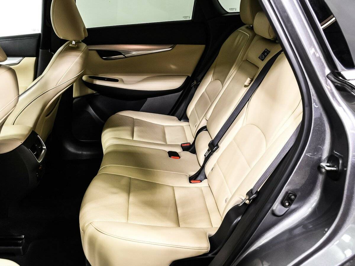 Infiniti QX50 2018 года с пробегом. Фото: #11
