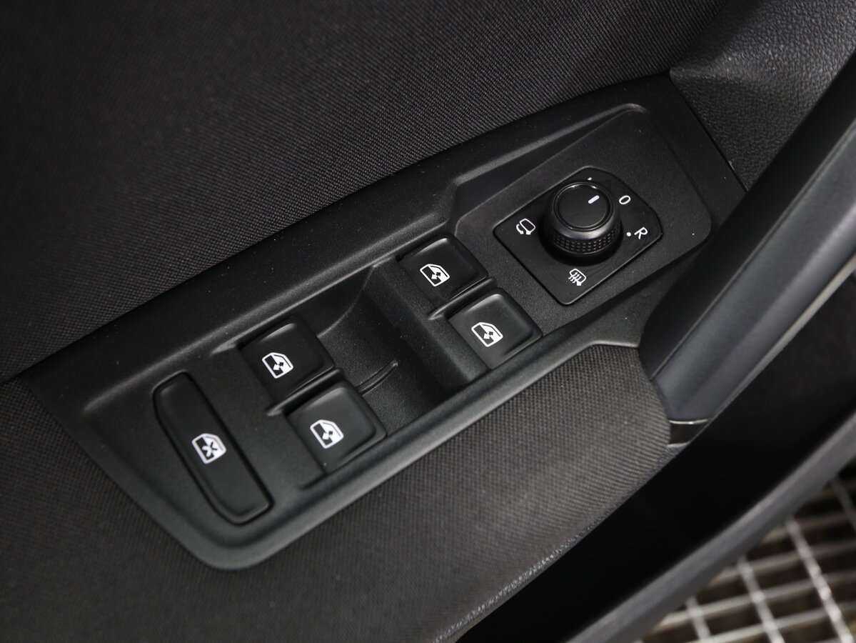 Volkswagen Tiguan 2019 года с пробегом. Фото: #8