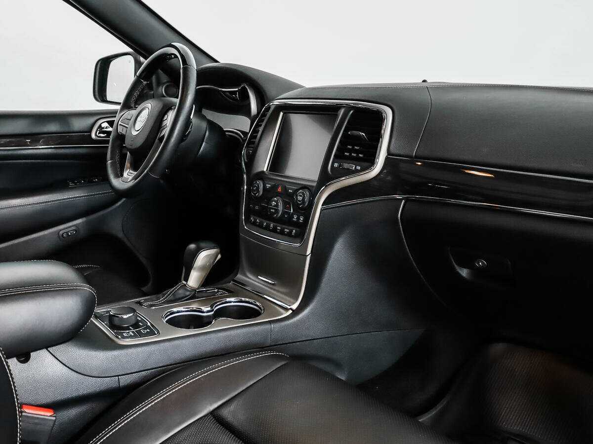 Jeep Grand Cherokee 2016 года с пробегом. Фото: #13