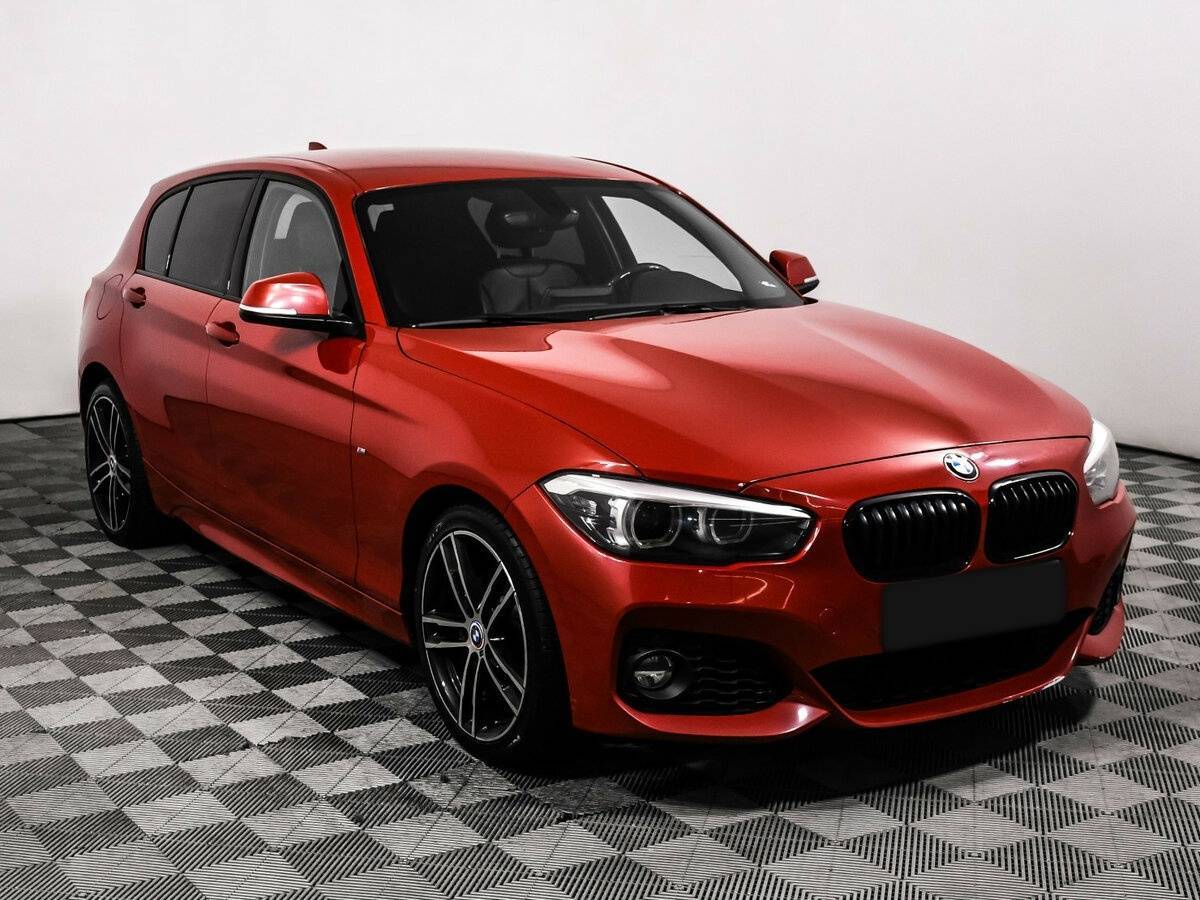BMW 1 серии 2018 года с пробегом. Фото: #2