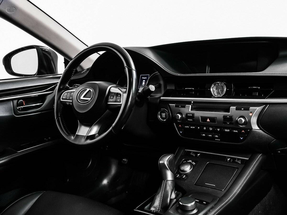 Lexus ES 2016 года с пробегом. Фото: #8