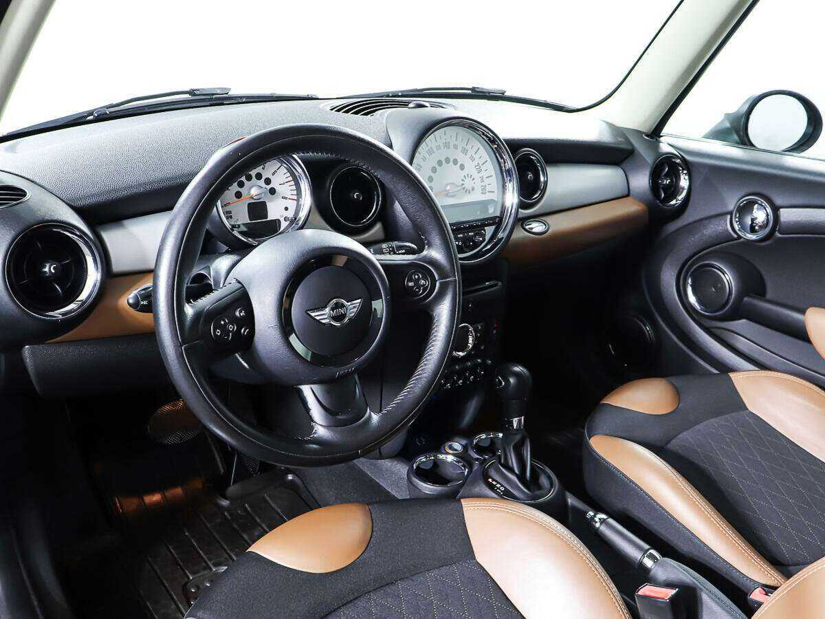 Mini Hatch 2012 года с пробегом. Фото: #13