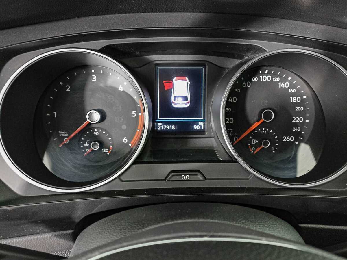 Volkswagen Tiguan 2018 года с пробегом. Фото: #10