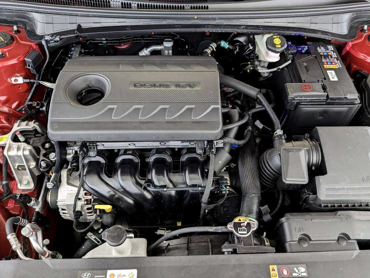 Hyundai Elantra 2022 года с пробегом. Фото: #8