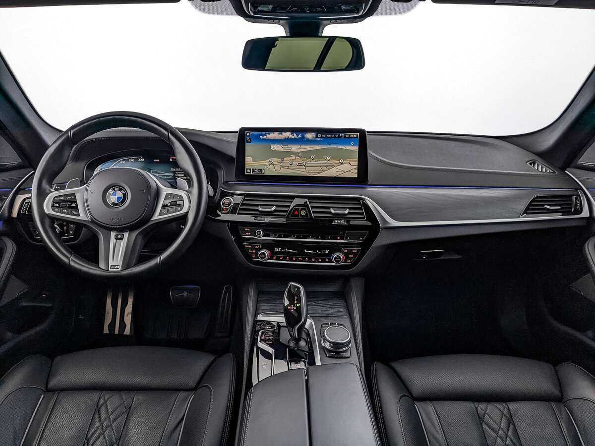 BMW 5 серии 2021 года с пробегом. Фото: #9