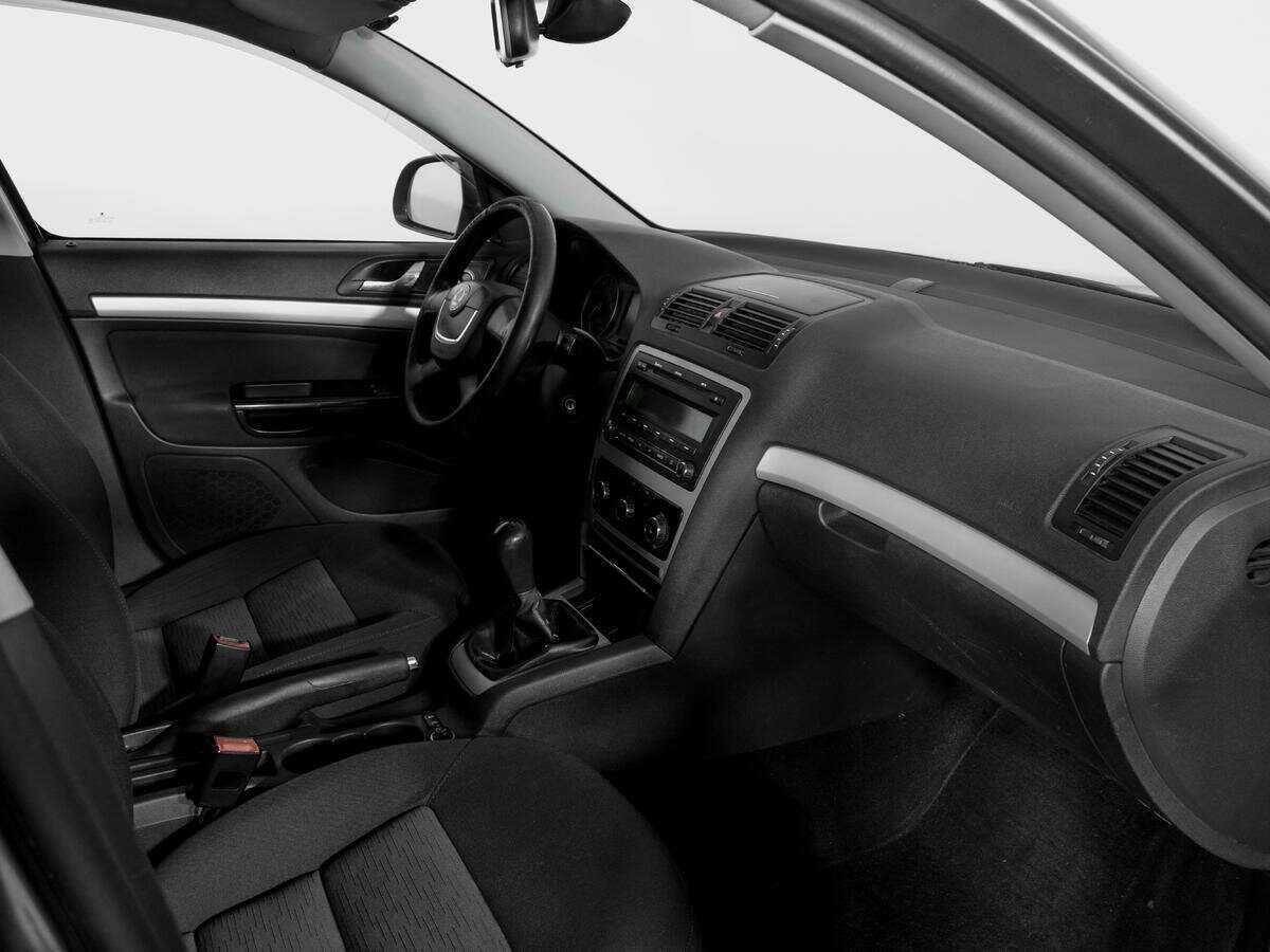 Skoda Octavia 2009 года с пробегом. Фото: #8