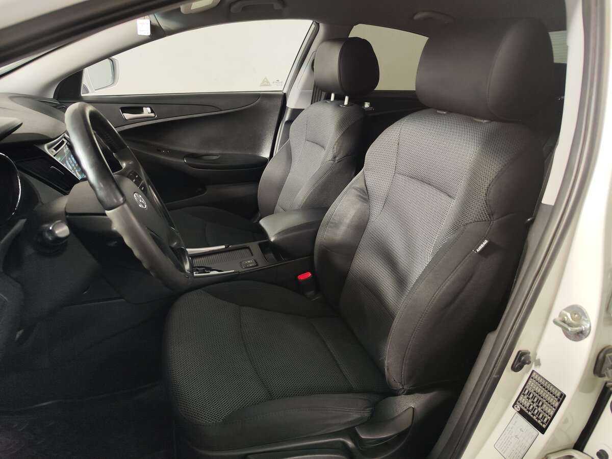Hyundai Sonata 2011 года с пробегом. Фото: #6