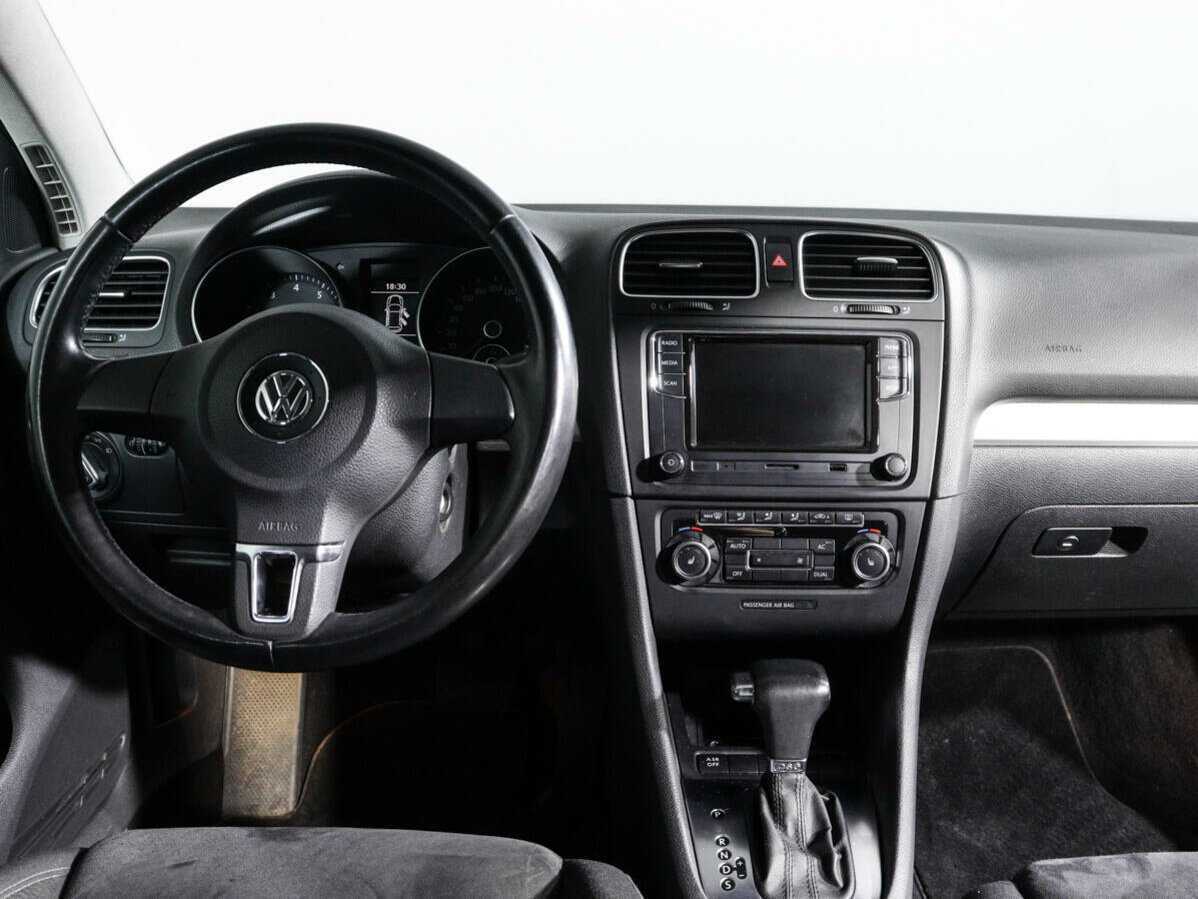 Volkswagen Golf 2009 года с пробегом. Фото: #11