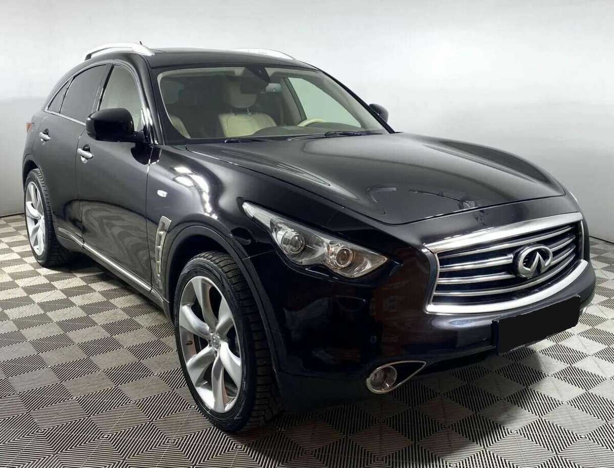 Infiniti FX 2011 года с пробегом. Фото: #1