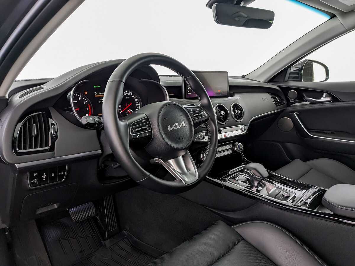 Kia Stinger 2023 года с пробегом. Фото: #12