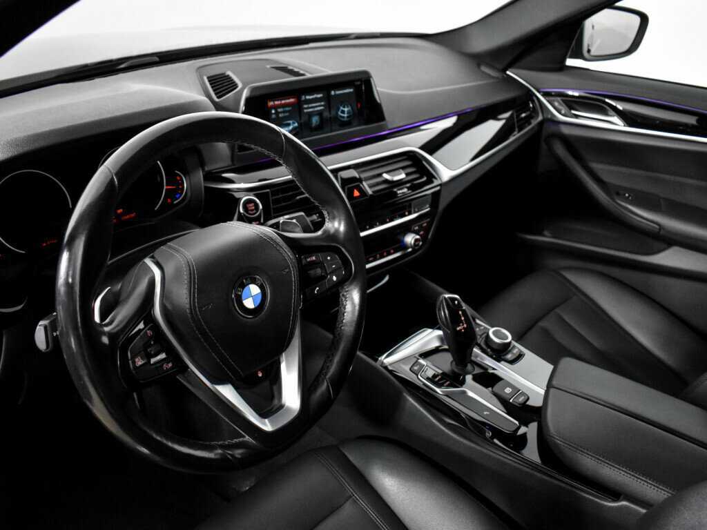 BMW 5 серии 2018 года с пробегом. Фото: #8